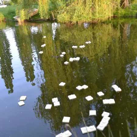 Au Fabuleux Festin Penzion La Possonnière